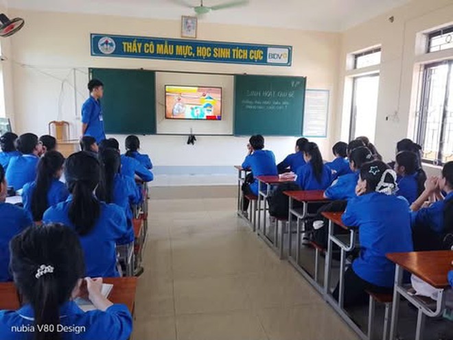 Trường THPT Hồng Lĩnh tuyên truyền phòng, chống tác hại của thuốc lá và thuốc lá điện tử- Ảnh 2.