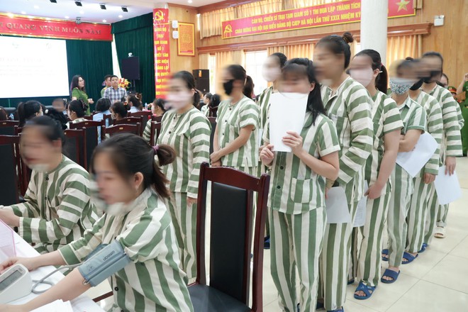 Lan tỏa yêu thương, chăm sóc sức khỏe phụ nữ và trẻ em tại Trại Tạm giam số 1- CATP Hà Nội - Ảnh 8.