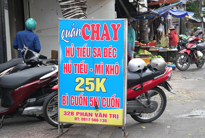 TPHCM: Các dịch vụ chay quá tải trong ngày Rằm tháng Giêng- Ảnh 4.