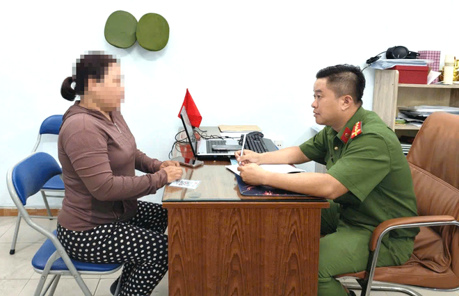 TPHCM tăng cường "phạt nguội" hành vi xả rác bừa bãi- Ảnh 1.