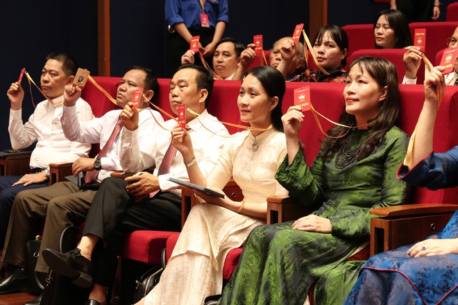 Chùm ảnh: Toàn cảnh phiên làm việc đầu tiên Đại hội đại biểu toàn quốc MTTQ Việt Nam lần thứ XI- Ảnh 6.