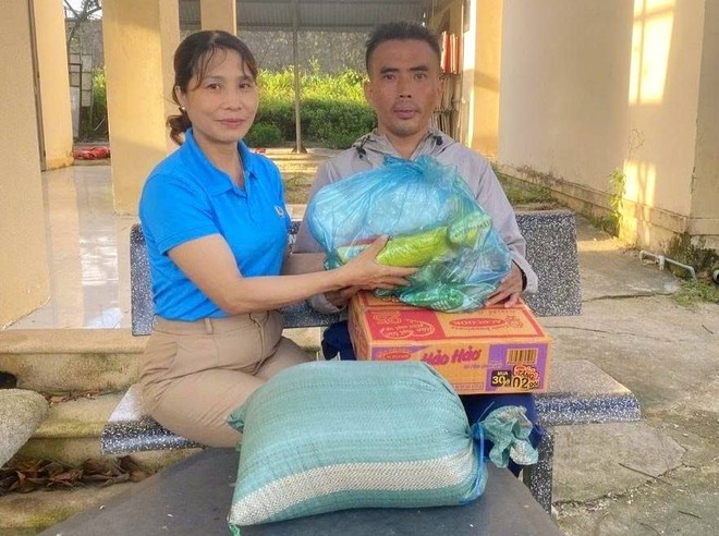 Quảng Ngãi: Ấm áp chương trình đồng hành cùng phụ nữ và trẻ em khó khăn - Ảnh 3.