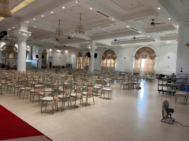 Hà Nội: Xác minh nhóm học sinh THPT đánh nhau trong lễ trưởng thành- Ảnh 2. Hà Nội: Xác minh nhóm học sinh THPT đánh nhau trong lễ trưởng thành- Ảnh 2.