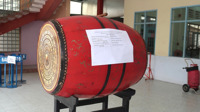 Hơn 150.000 học sinh tại TPHCM làm thủ tục thi vào lớp 10- Ảnh 13. Hơn 150.000 học sinh tại TPHCM làm thủ tục thi vào lớp 10- Ảnh 13.