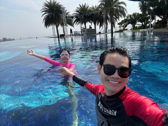 MC Hồng Phúc: Người cha không chỉ là trụ cột, mà cần có mặt trong tuổi thơ của con- Ảnh 4. MC Hồng Phúc: Người cha không chỉ là trụ cột, mà cần có mặt trong tuổi thơ của con- Ảnh 4.
