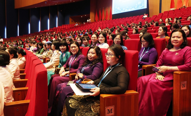 789 đại biểu bước vào Phiên làm việc thứ nhất Đại hội Phụ nữ toàn quốc lần thứ XIV - Ảnh 6.