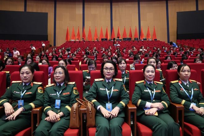 Phụ nữ Gia Lai gìn giữ bản sắc văn hóa dân tộc, vun đắp những mái ấm hạnh phúc - Ảnh 4.