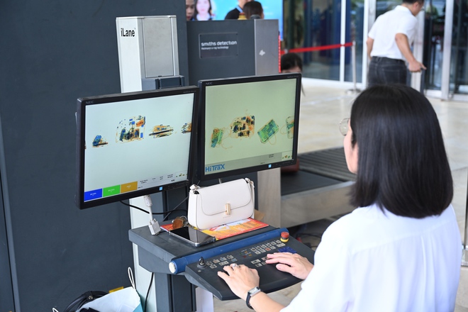 Phụ nữ Bộ Tư lệnh Cảnh vệ hoàn thành xuất sắc nhiệm vụ bảo vệ Đại hội Phụ nữ toàn quốc XIV- Ảnh 1. Phụ nữ Bộ Tư lệnh Cảnh vệ hoàn thành xuất sắc nhiệm vụ bảo vệ Đại hội Phụ nữ toàn quốc XIV- Ảnh 1.