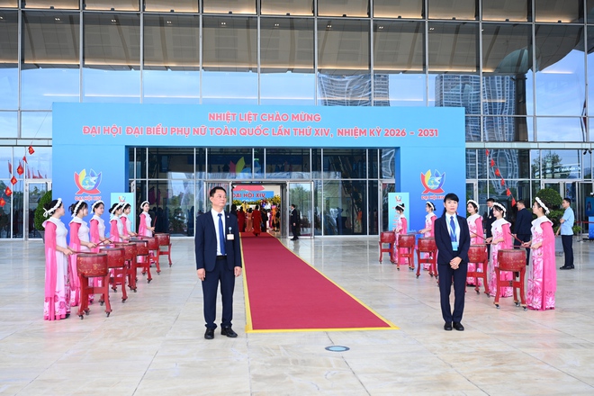 Phụ nữ Bộ Tư lệnh Cảnh vệ hoàn thành xuất sắc nhiệm vụ bảo vệ Đại hội Phụ nữ toàn quốc XIV- Ảnh 3. Phụ nữ Bộ Tư lệnh Cảnh vệ hoàn thành xuất sắc nhiệm vụ bảo vệ Đại hội Phụ nữ toàn quốc XIV- Ảnh 3.