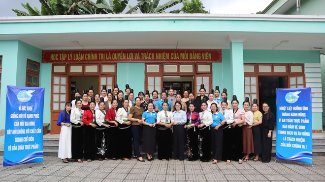 Phụ nữ Sơn La sôi nổi thi đua hướng về ngày hội lớn của phụ nữ cả nước- Ảnh 2.