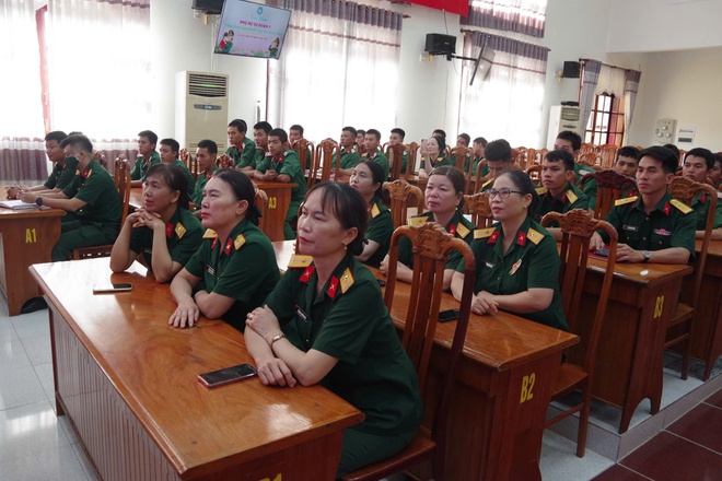 Phụ nữ Sư đoàn 2 "Vững bước quân hành, giữ lửa hạnh phúc"- Ảnh 4.