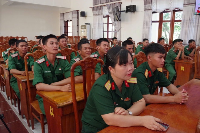 Phụ nữ Sư đoàn 2 "Vững bước quân hành, giữ lửa hạnh phúc"- Ảnh 3.
