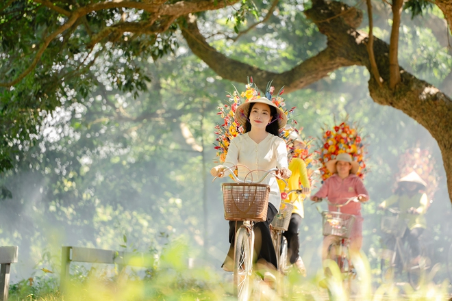 Sao Mai Huyền Trang hát ngợi ca vẻ đẹp người con gái Việt- Ảnh 1.