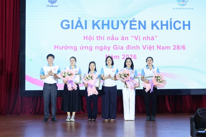 Những hình ảnh đáng nhớ tại Lễ Mít tinh hưởng ứng Ngày Gia đình Việt Nam 28/6 - Ảnh 37.