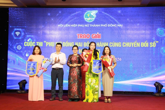 Phụ nữ Đồng Nai sôi nổi hưởng ứng các cuộc thi về chuyển đổi số- Ảnh 2.