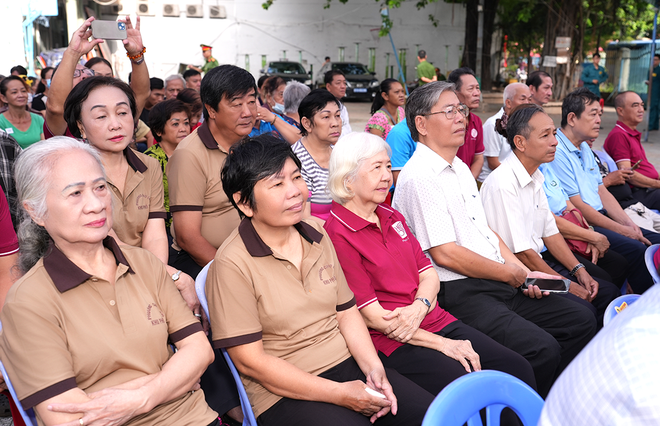 Kỷ niệm 50 năm thành phố mang tên Bác bằng những hoạt động ý nghĩa, nhân văn- Ảnh 3.