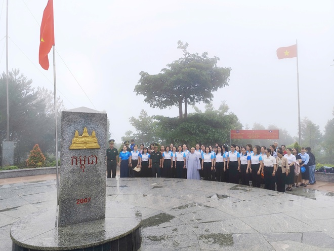 Quảng Ngãi: Những chỉ tiêu của chương trình "Đồng hành cùng phụ nữ biên cương" đến 2030- Ảnh 4.