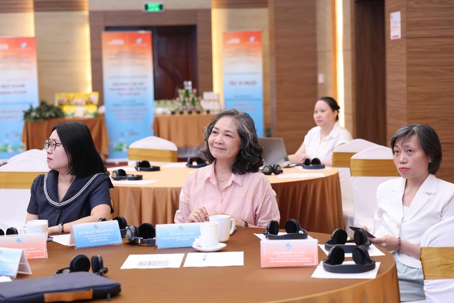 Khẳng định vai trò của phụ nữ trong ứng phó biến đổi khí hậu và giảm thiểu rủi ro thiên tai - Ảnh 6.
