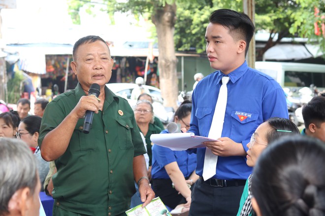 TPHCM: Xúc động chương trình giao lưu “Ký ức trao truyền” nhân ngày 27/7 - Ảnh 4.