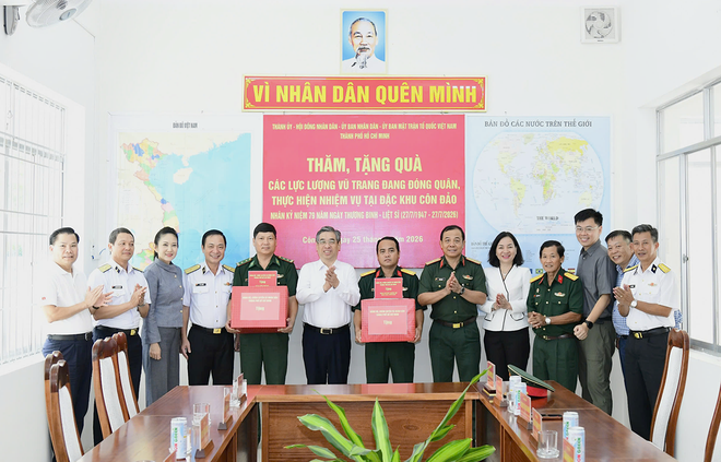 TPHCM: Mang tình cảm hậu phương, ươm mầm Đại đoàn kết tại Côn Đảo- Ảnh 2.