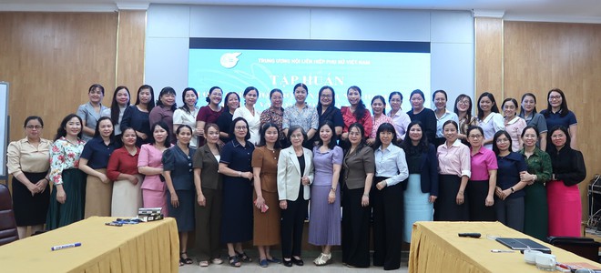 Gần 90 nữ đại biểu HĐND phía Nam được trang bị kỹ năng lồng ghép giới trong xây dựng chính sách- Ảnh 5.