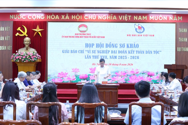Họp hội đồng sơ khảo Giải Báo chí “Vì sự nghiệp Đại đoàn kết toàn dân tộc” lần thứ XVII - Ảnh 4.