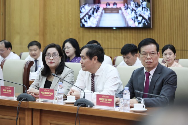 Đưa công tác dân vận về "ngôi nhà chung" của khối đại đoàn kết toàn dân tộc - Ảnh 6.