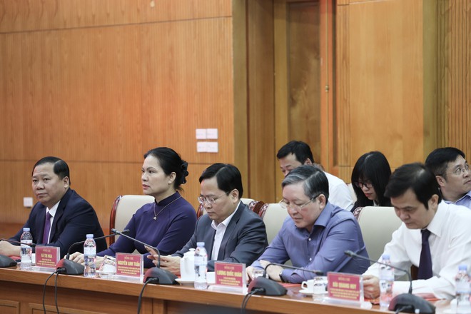 Đưa công tác dân vận về "ngôi nhà chung" của khối đại đoàn kết toàn dân tộc - Ảnh 8.