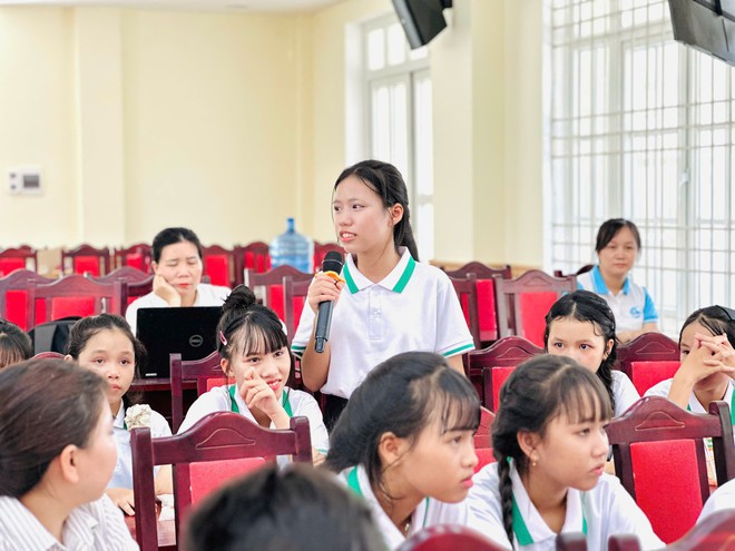 "Thủ lĩnh cũ đồng hành với thủ lĩnh mới" dẫn dắt sự thay đổi cho học sinh vùng cao- Ảnh 5.