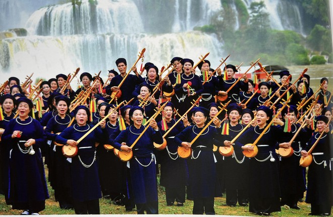 Dòng chảy di sản văn hóa và biển đảo quê hương qua sách ảnh của NSNA Nguyễn Á- Ảnh 6.