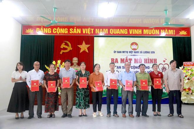 Nhiều mô hình sáng tạo từ các cấp Hội phụ nữ, đưa Mặt trận đến gần người dân hơn - Ảnh 4.
