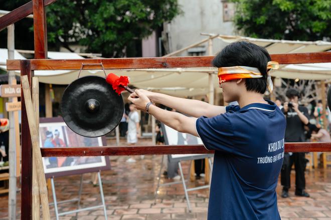 Sinh viên Hà Nội dùng công nghệ đưa sử thi Mường đến gần giới trẻ - Ảnh 2.