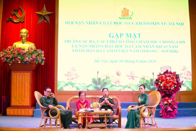 Chung tay xoa dịu nỗi đau, tiếp thêm hy vọng cho các nạn nhân chất độc da cam- Ảnh 2.
