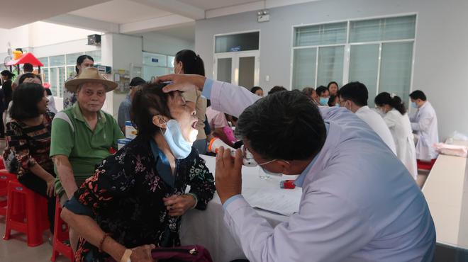 Ngày hội chăm sóc sức khỏe phụ nữ và nhân dân phường Phú Nhuận- Ảnh 13.