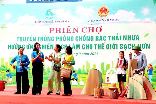 Phụ nữ Thanh Hóa thực hiện nếp sống xanh từ "Phiên chợ truyền thông phòng, chống rác thải nhựa"- Ảnh 8.