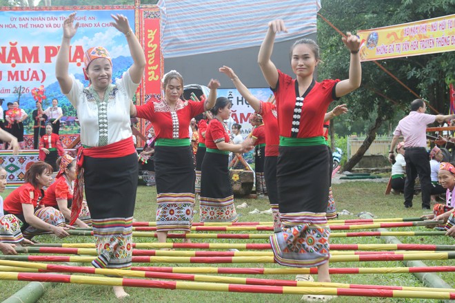 Về Châu Lộc tham gia Lễ hội Xỏ Nặm Phạ, nghe tiếng cầu mưa giữa đại ngàn- Ảnh 12.