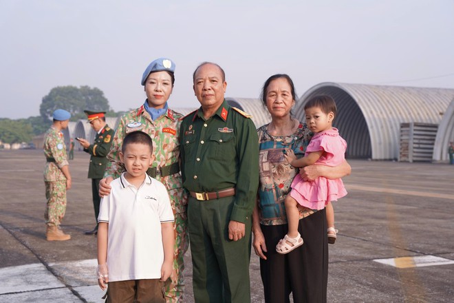 Hơn 200 chiến sĩ mũ nồi xanh Việt Nam rạng rỡ lên đường làm nhiệm vụ gìn giữ hòa bình - Ảnh 11.