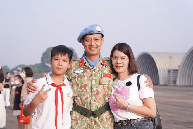 Hơn 200 chiến sĩ mũ nồi xanh Việt Nam rạng rỡ lên đường làm nhiệm vụ gìn giữ hòa bình - Ảnh 10.