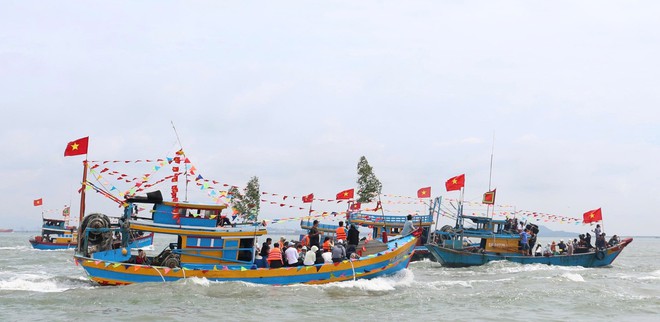 Lễ hội Nghinh Ông Cần Giờ: Giữ nếp văn hoá cổ lệ của ngư dân vùng biển phương Nam - Ảnh 5.