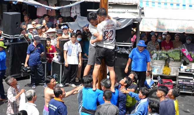 Lễ hội Nghinh Ông Cần Giờ: Giữ nếp văn hoá cổ lệ của ngư dân vùng biển phương Nam - Ảnh 9.
