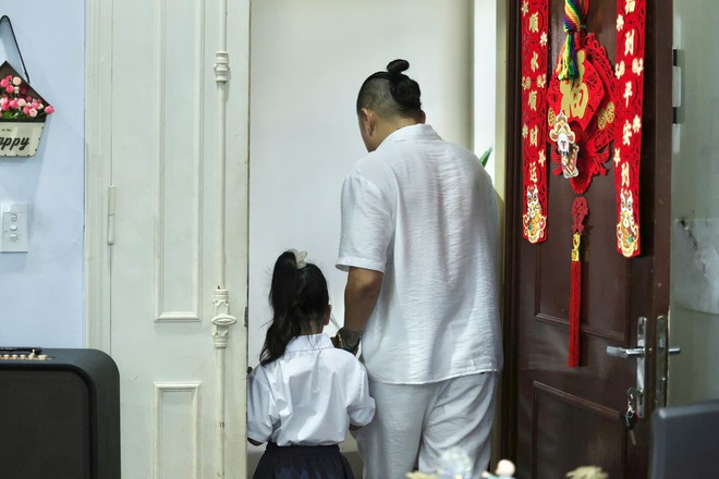 Cùng cô học trò nhỏ ngày đầu vào lớp Một- Ảnh 8.