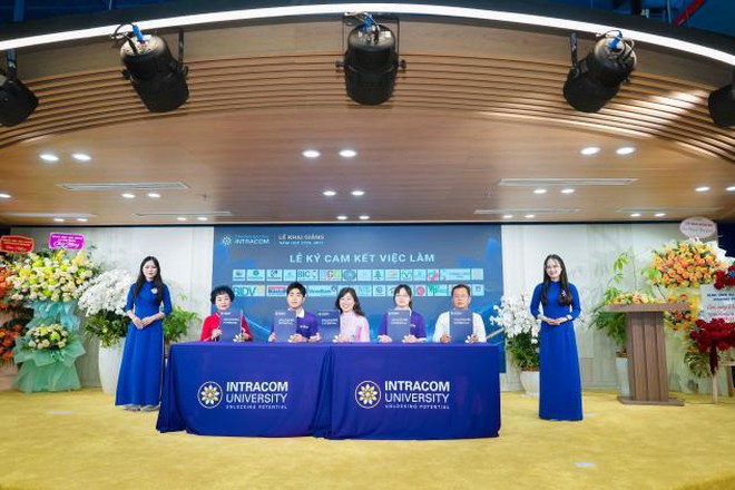 Trường Đại học Intracom khai giảng năm học 2026 -2027: Dấu mốc chuyển mình và tầm nhìn chiến lược - Ảnh 2.