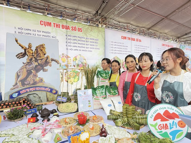 Hơn 70 thí sinh tranh tài tại Hội thi “Mâm bánh dâng Vua” tỉnh Gia Lai - Ảnh 2.