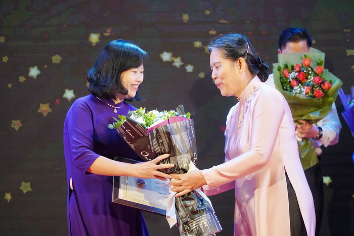 Hội LHPN tỉnh Bắc Ninh đón nhận Huân chương Độc lập hạng Nhì - Ảnh 5.