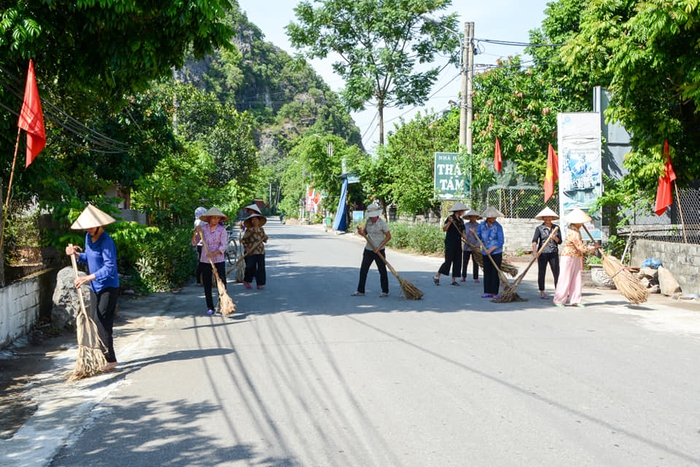  &quot;Con đường bích họa&quot; của phụ nữ làm đẹp thêm vùng đất cố đô - Ảnh 3.