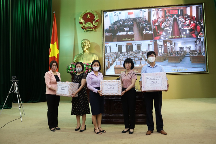 Hưng Yên: Hơn 100km đường hoa khoe sắc chào mừng thành lập Hội - Ảnh 4.