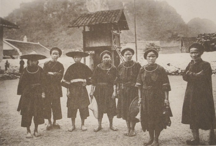 Những hình ảnh chân thực về phụ nữ dân tộc thiếu số ở Việt Nam cuối thế kỷ XIX - đầu thế kỷ XX - Ảnh 1.