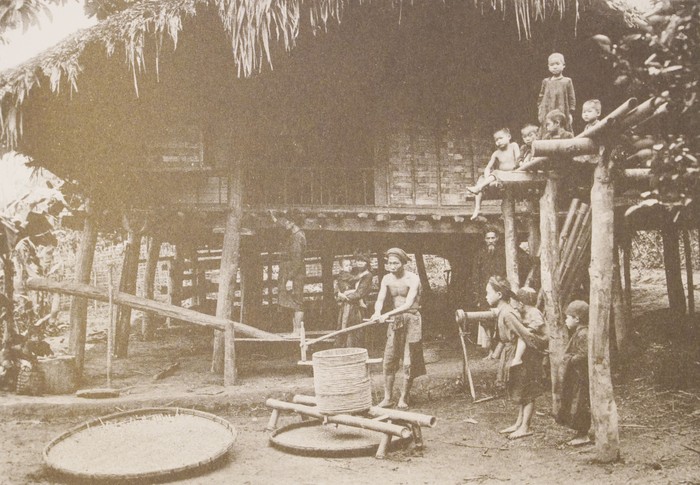 Những hình ảnh chân thực về phụ nữ dân tộc thiếu số ở Việt Nam cuối thế kỷ XIX - đầu thế kỷ XX - Ảnh 14.