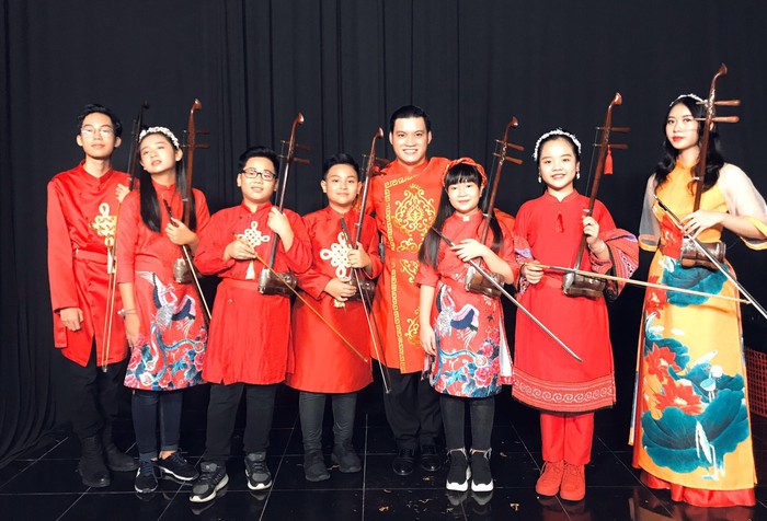 Nhóm đàn nhị của nghệ sĩ Trần Văn Xâm sẽ biểu diễn trong đêm nhạc "Phật ca"