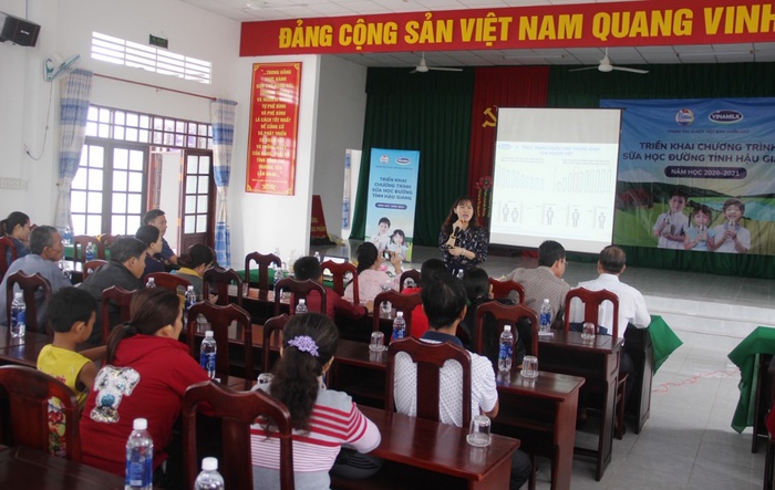 BS. CK1 Nguyễn Vĩnh Hoàng Oanh, Trung tâm Tư vấn Dinh dưỡng Vinamilk tập huấn kiến thức chuyên môn về dinh dưỡng cho trẻ